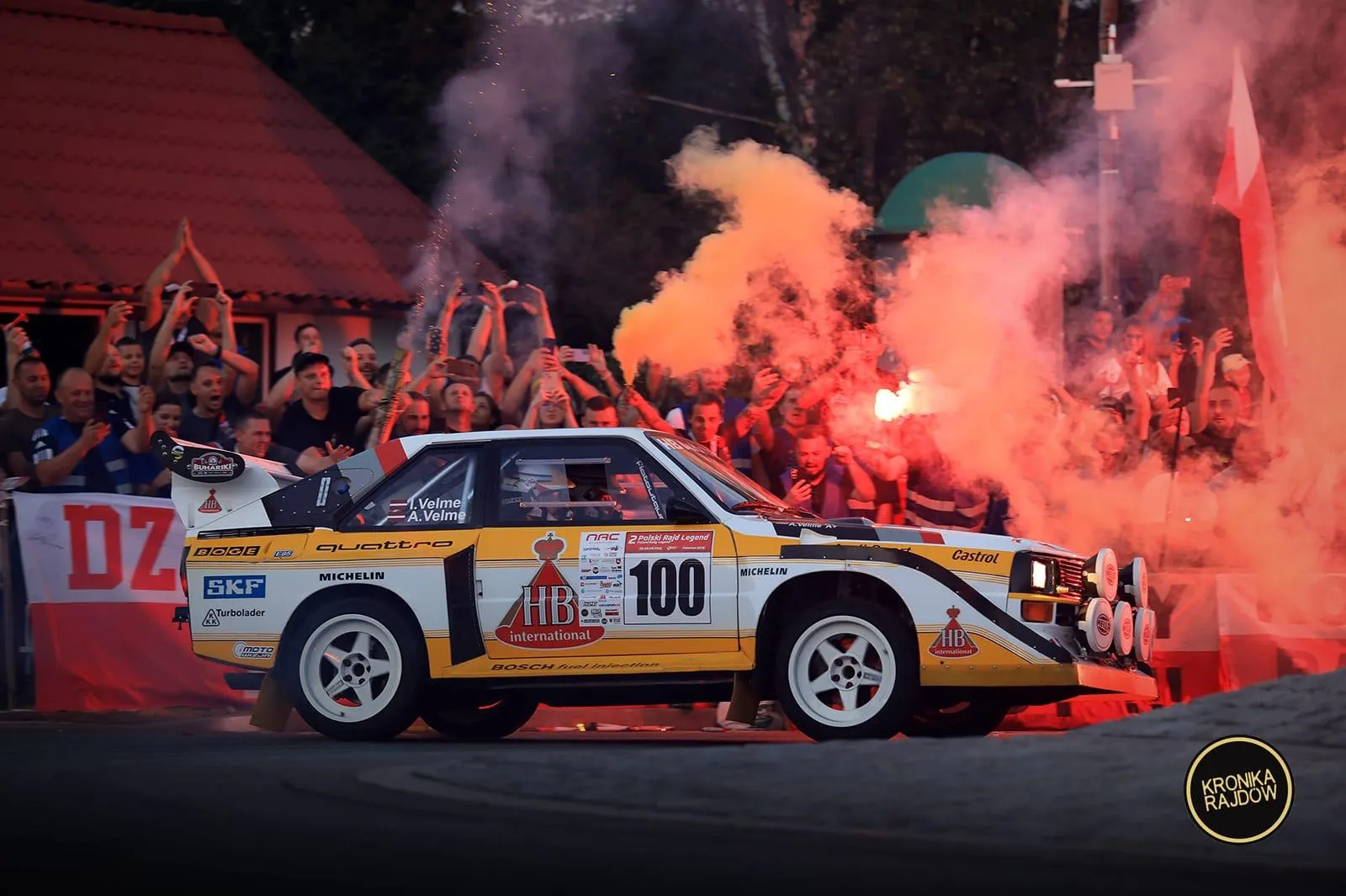 Polnische Legenden-Rallye – Fans und Rallyeautos