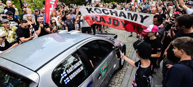 Autogrammzone – Fahrer signieren für Fans